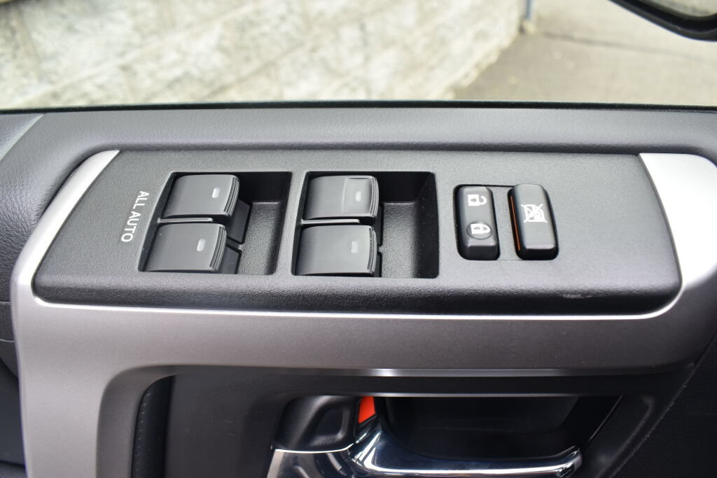 Certified 2024 Toyota 4Runner Limited AWD/4WD image 16
