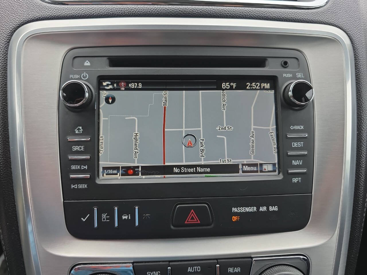 Used 2013 GMC Acadia SLT FWD image 18