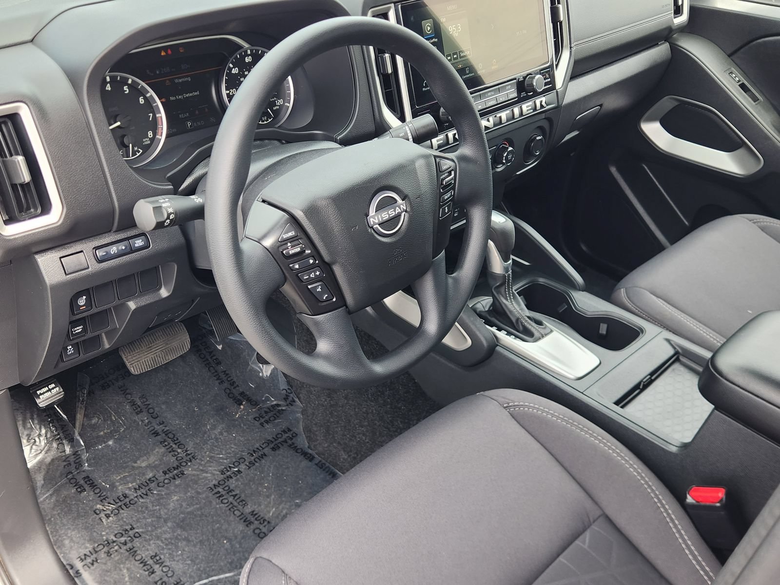 Used 2025 Nissan Frontier SV RWD image 29
