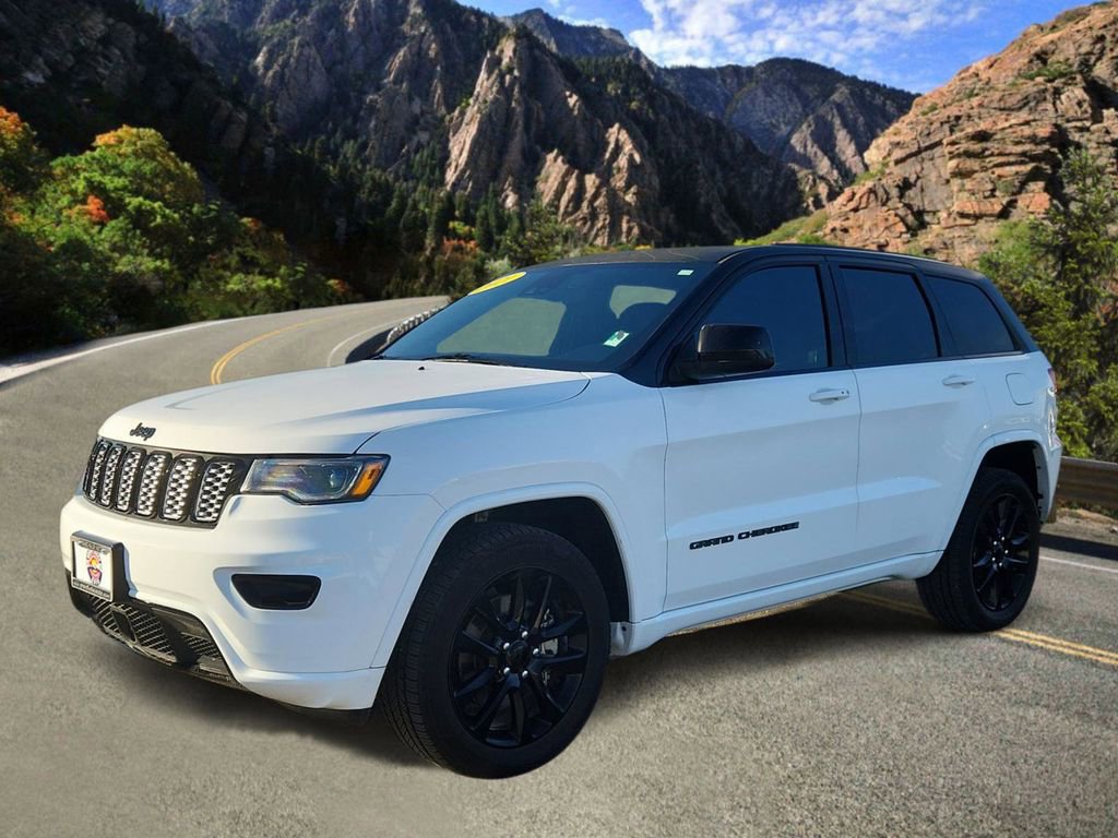 Used 2021 Jeep Grand Cherokee Laredo X image 5