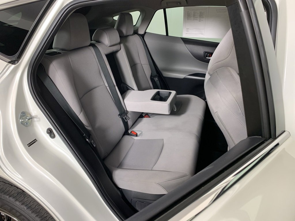 Used 2021 Toyota Venza LE image 23