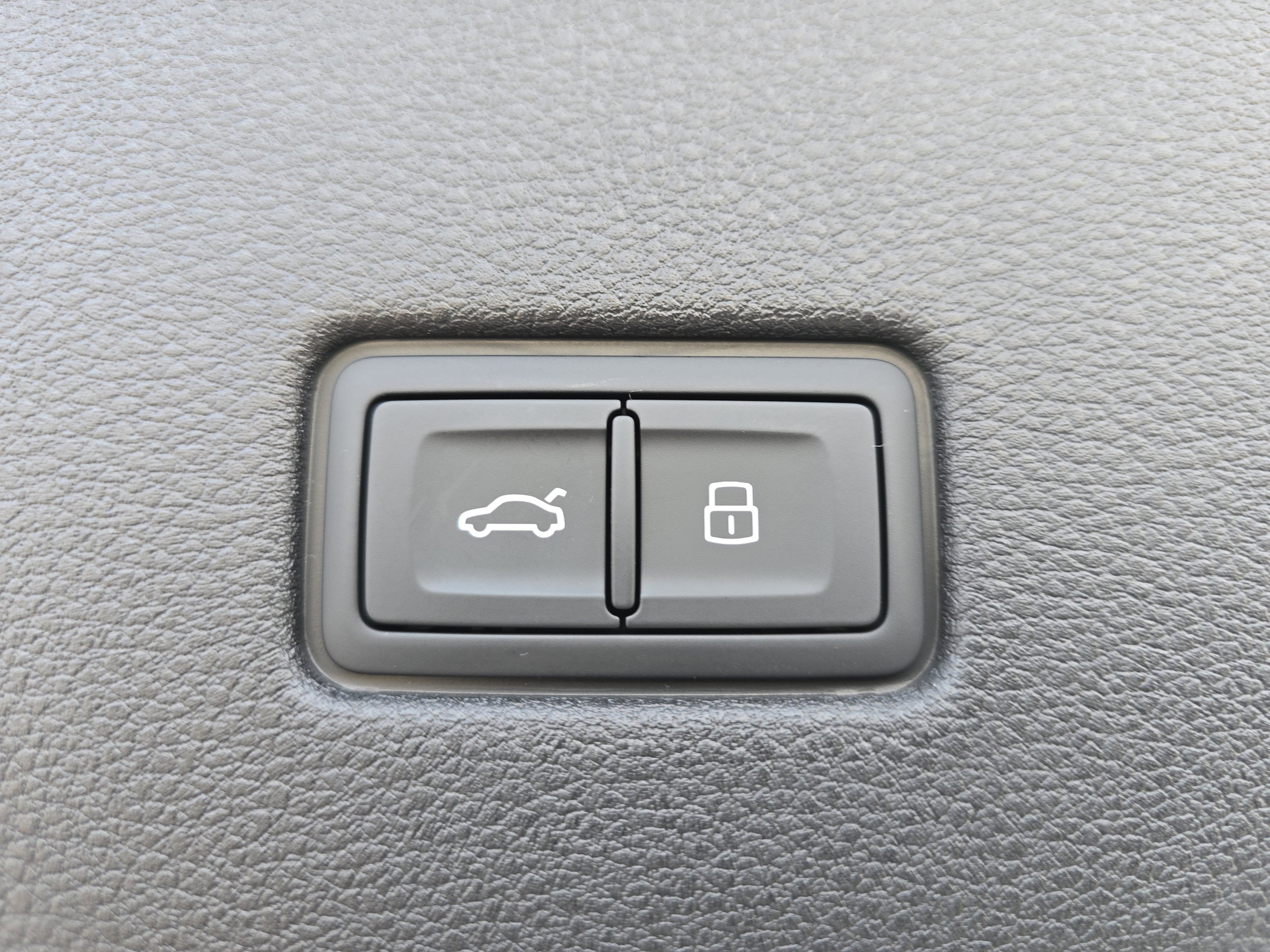 New 2026 Audi Q8 Premium Plus image 16