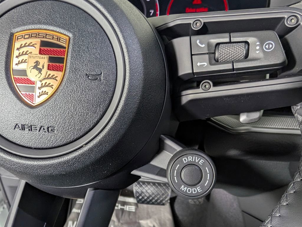 New 2026 Porsche Cayenne Coupe image 39