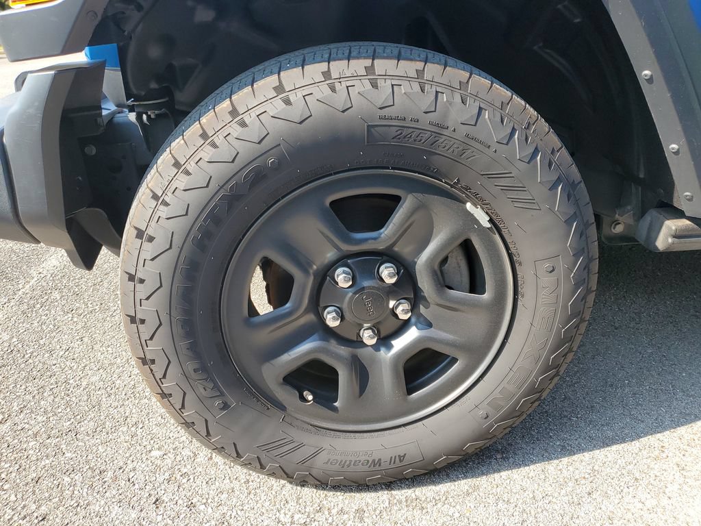 Used 2024 Jeep Wrangler Sport AWD/4WD image 16