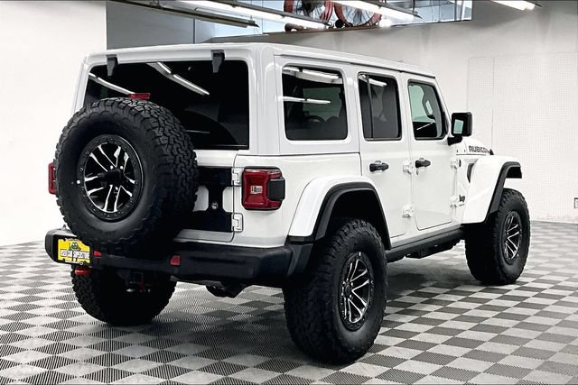 Used 2026 Jeep Wrangler Unlimited Rubicon AWD/4WD image 11