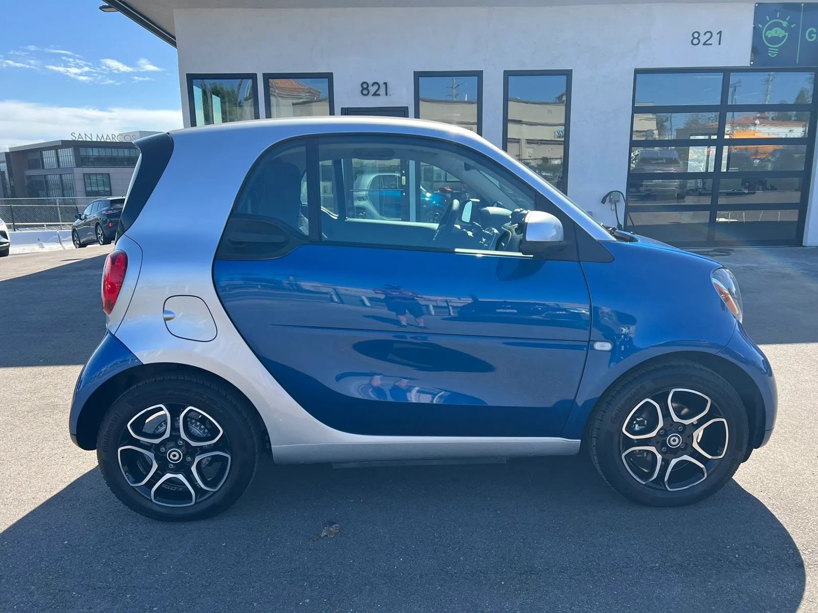 Used 2018 smart fortwo electric drive RWD image 4