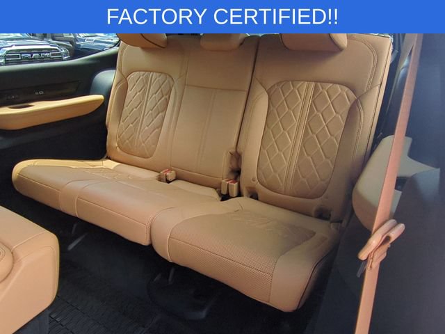 Certified 2025 Jeep Grand Wagoneer Series III w/ Rear Seat Video Group 1 AWD/4WD image 33