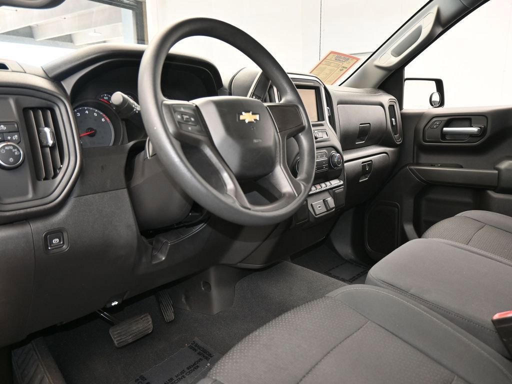 Used 2019 Chevrolet Silverado 1500 Custom w/ Custom Value Package image 17