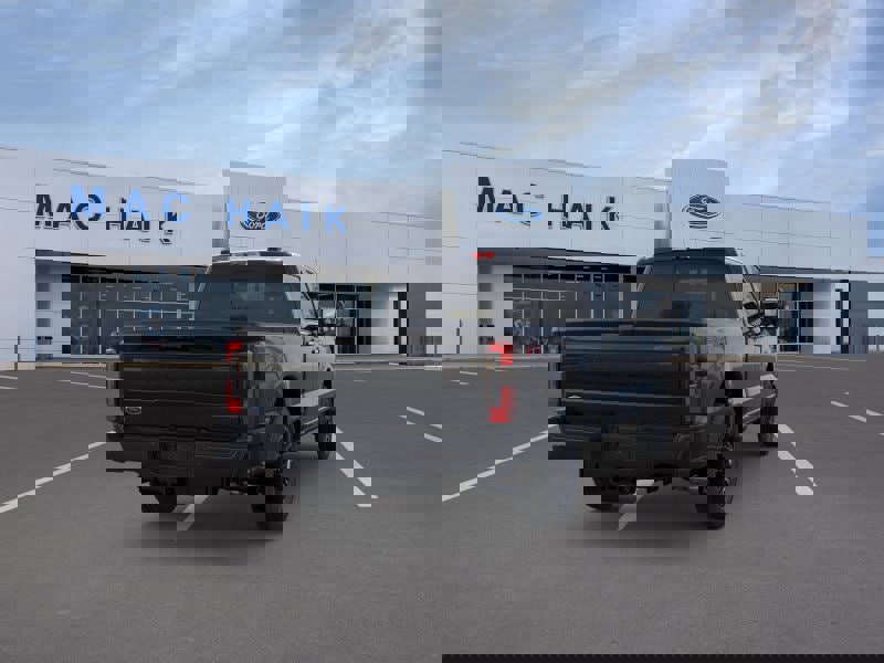 New 2026 Ford F350 Platinum w/ FX4 Off-Road Package image 8