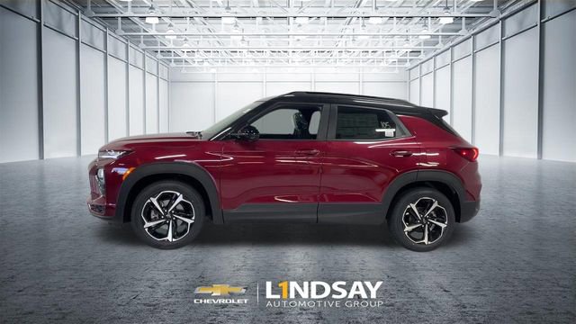 Used 2023 Chevrolet TrailBlazer RS w/ Sun and Liftgate Package FWD image 3
