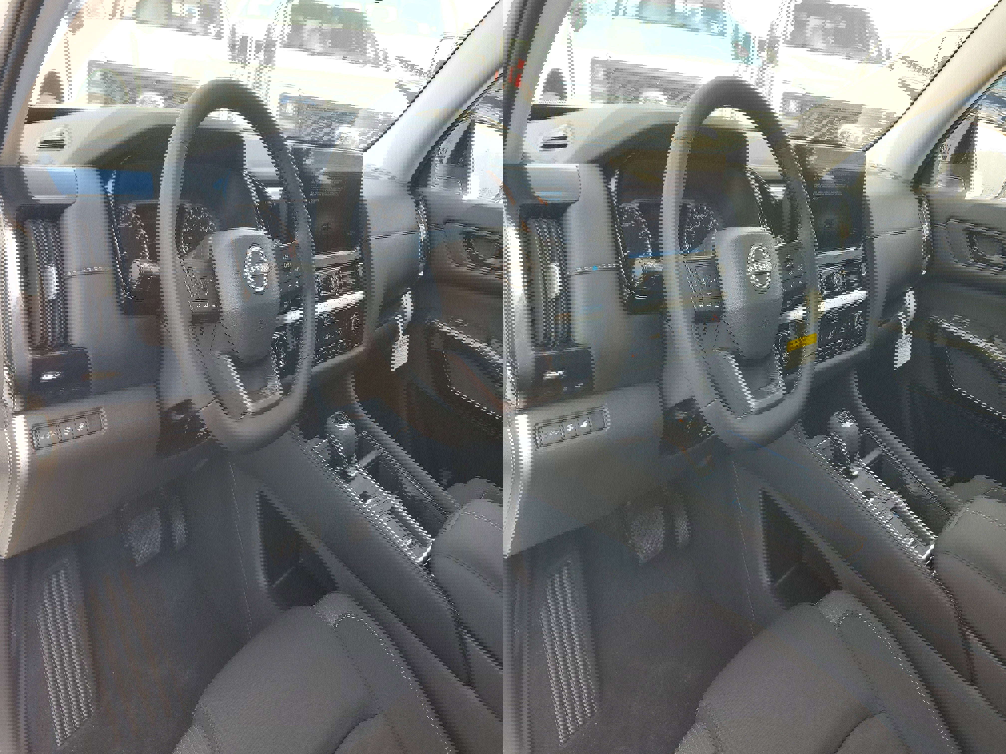 New 2026 Nissan Pathfinder SV image 9