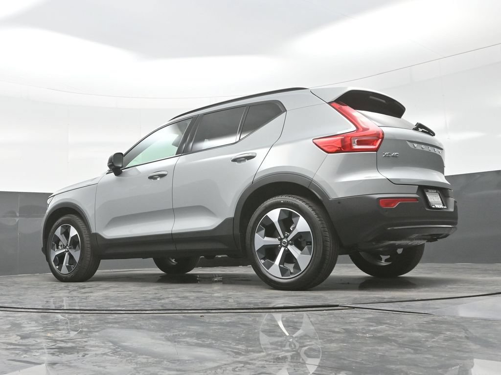 New 2026 Volvo XC40 B5 Plus w/ Protection Package Premier AWD/4WD image 26