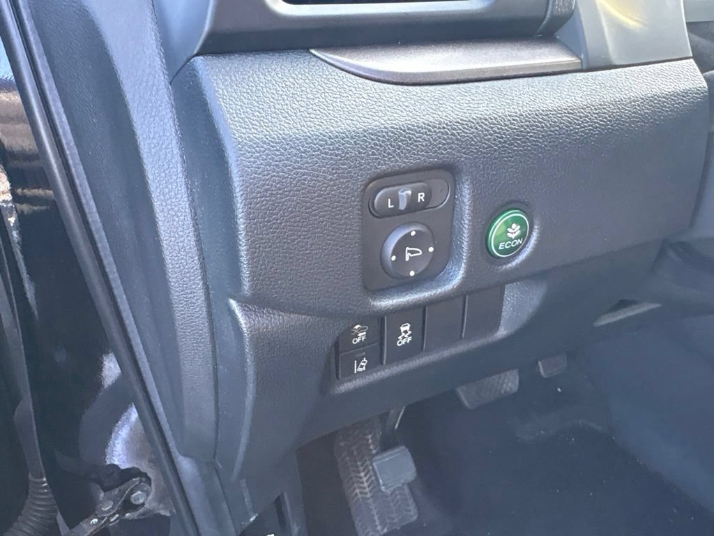 Used 2022 Honda Pilot Sport image 17