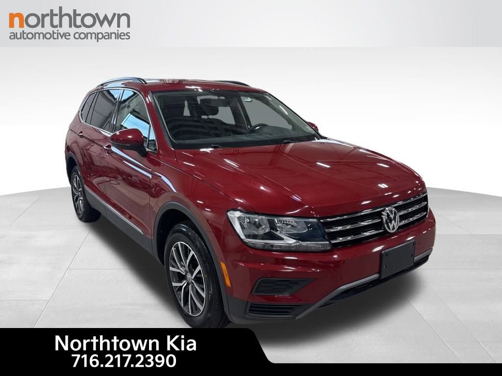 Used 2020 Volkswagen Tiguan SE image 1