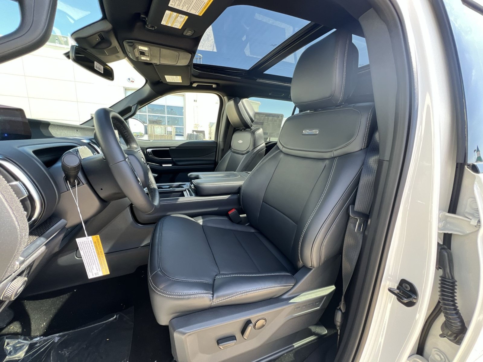 New 2026 Ford Expedition Max Platinum w/ Stealth Appearance Package AWD/4WD image 21