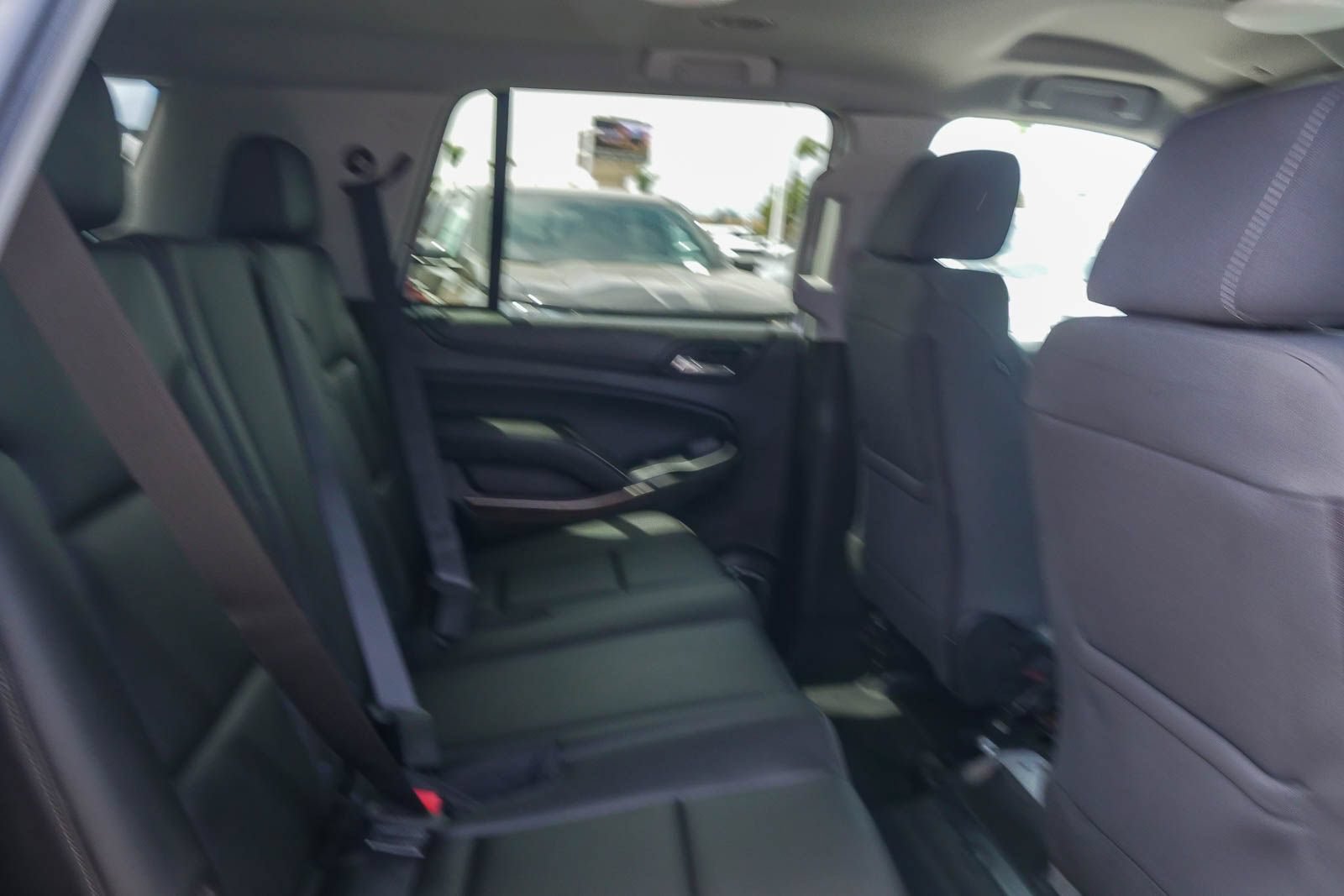 Used 2019 Chevrolet Tahoe 4WD w/ Enhanced Driver Alert Package image 15