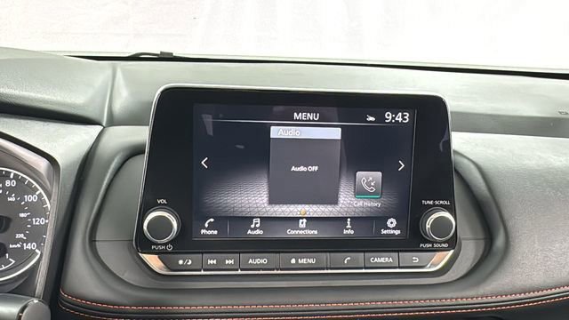 Certified 2025 Nissan Rogue SV image 25