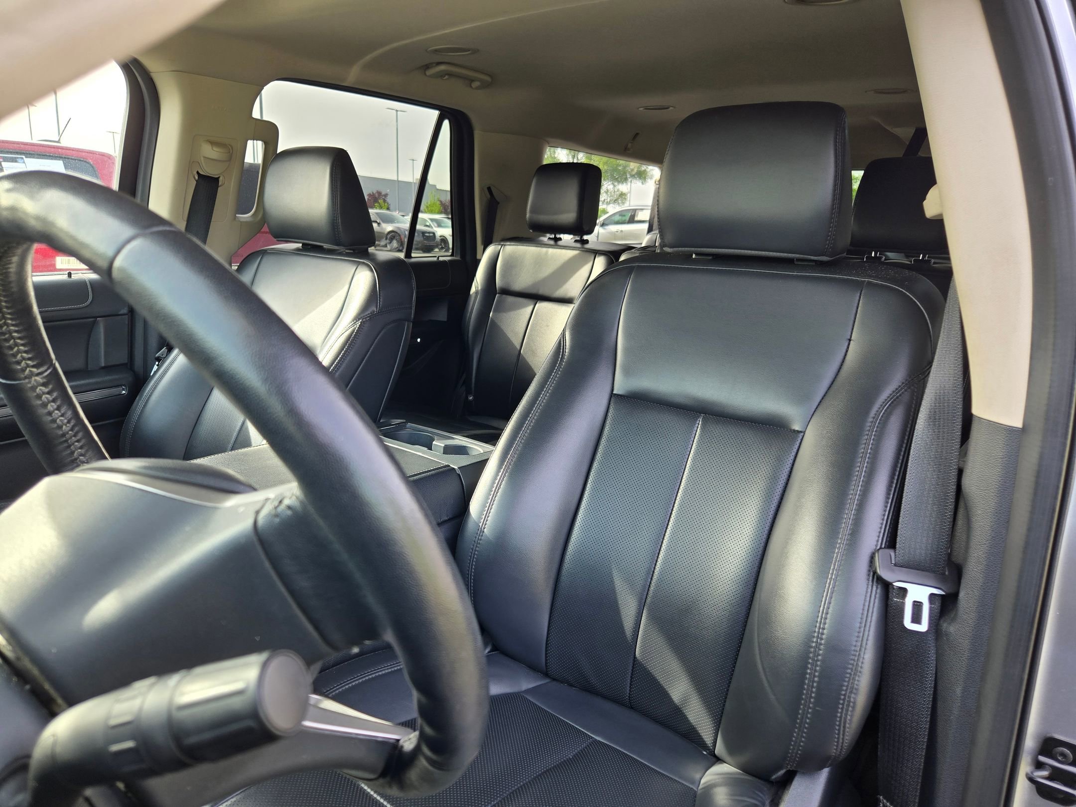 Used 2023 Ford Expedition Max XLT image 24