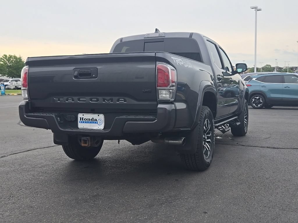 Used 2021 Toyota Tacoma TRD Sport AWD/4WD image 11
