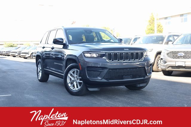 Used 2023 Jeep Grand Cherokee Laredo w/ Luxury Tech Group I