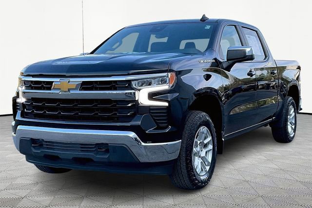 Used 2024 Chevrolet Silverado 1500 LT image 3