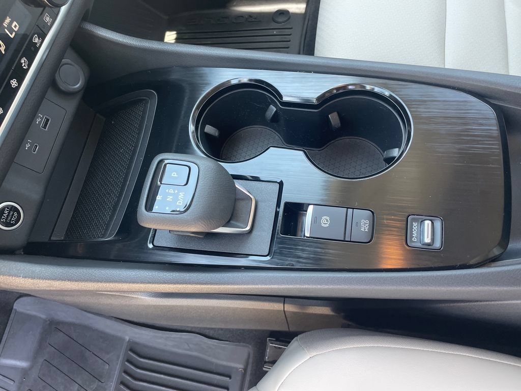 Certified 2023 Nissan Rogue SV w/ SV Premium B Package FWD image 24