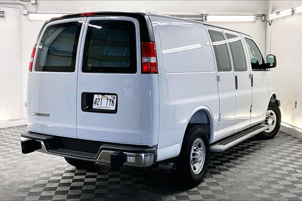 Used 2025 Chevrolet Express 2500 w/ Driver Convenience Package RWD image 12