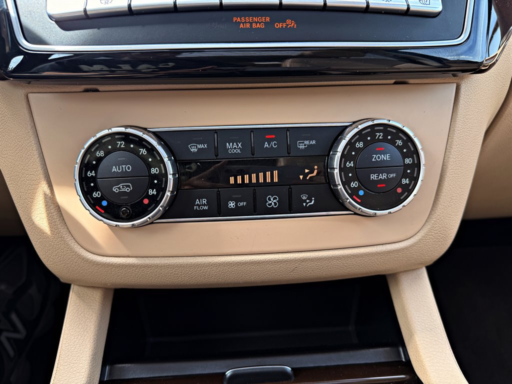 Used 2019 Mercedes-Benz GLS 550 4MATIC image 25