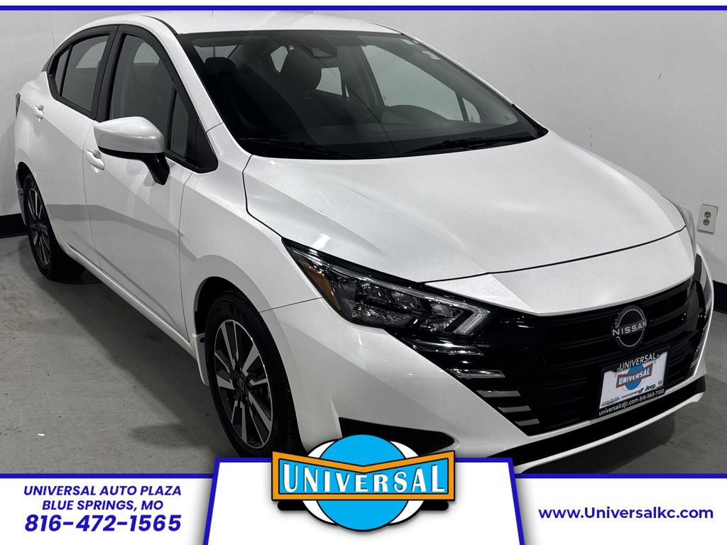 Used 2025 Nissan Versa SV w/ Trunk Package image 1