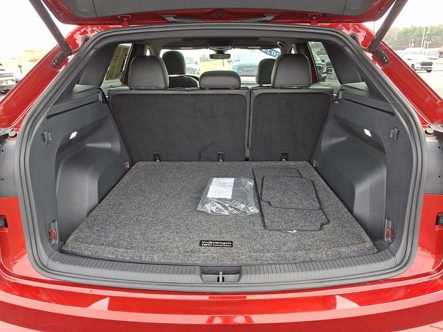 Used 2024 Volkswagen Atlas Cross Sport SE image 31