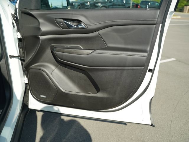 Used 2023 GMC Acadia SLT FWD image 21