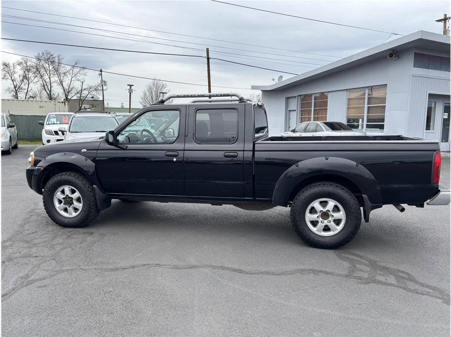 Used 2003 Nissan Frontier SVE image 2