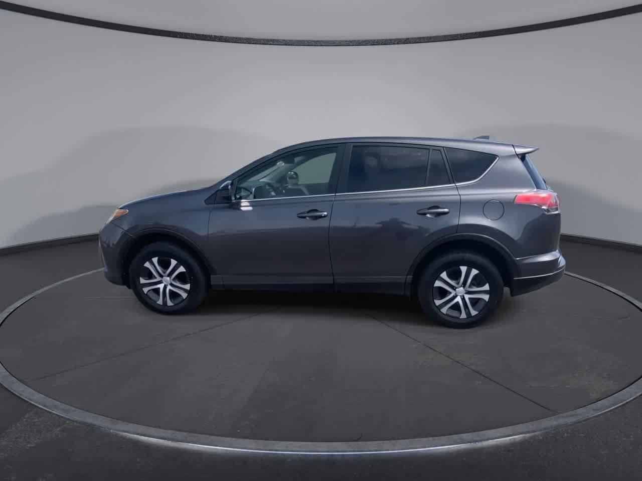 Used 2018 Toyota RAV4 LE w/ All Weather Liner Package AWD/4WD image 5