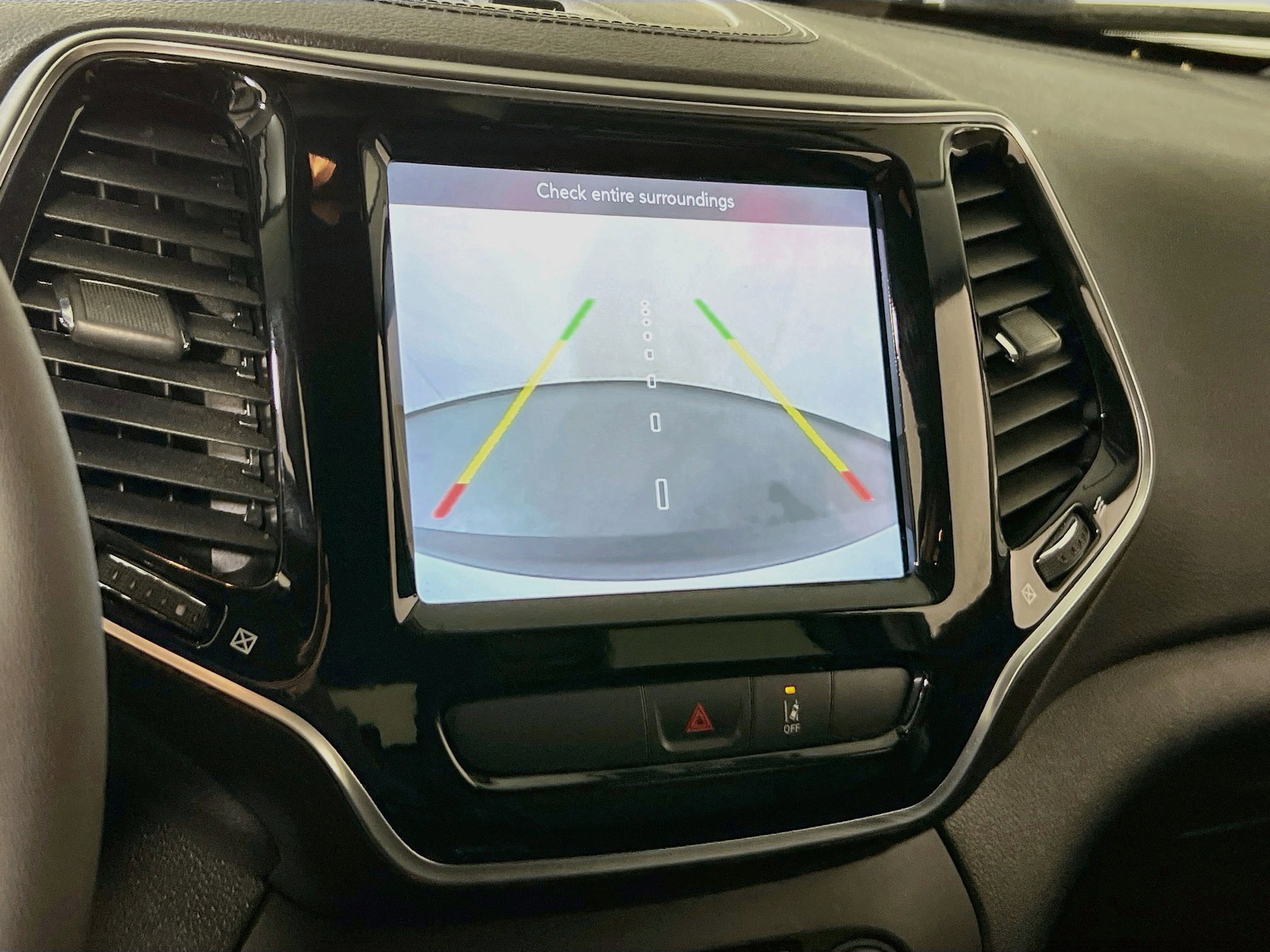 Used 2022 Jeep Cherokee Limited AWD/4WD image 13