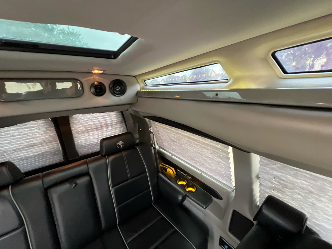 Used 2018 GMC Savana 3500 image 61