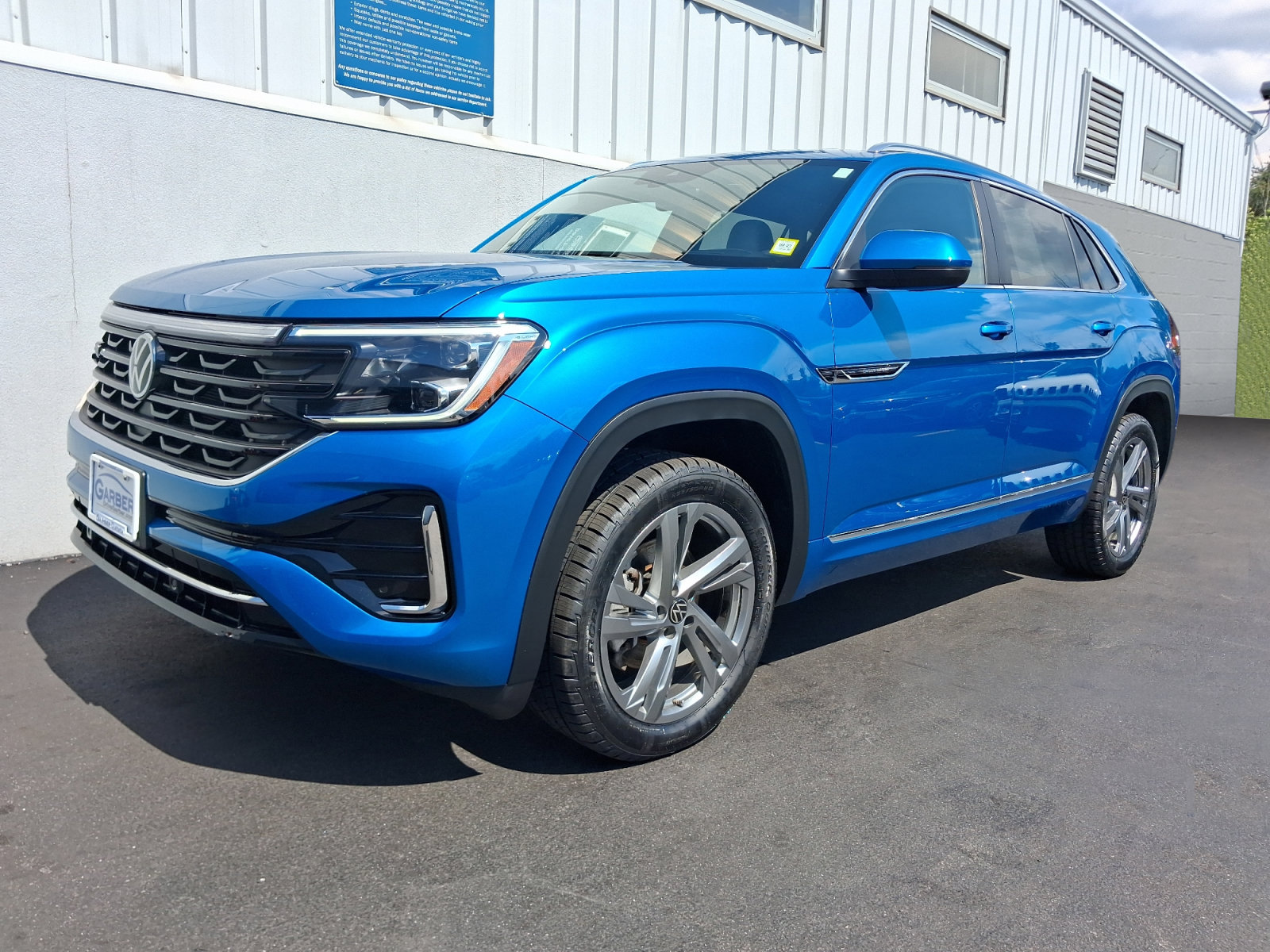 Used 2024 Volkswagen Atlas Cross Sport SEL R-Line
