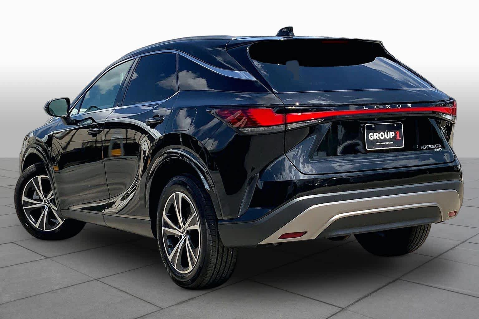 Used 2024 Lexus RX 350h w/ Accessory Package (Z1) AWD/4WD image 11