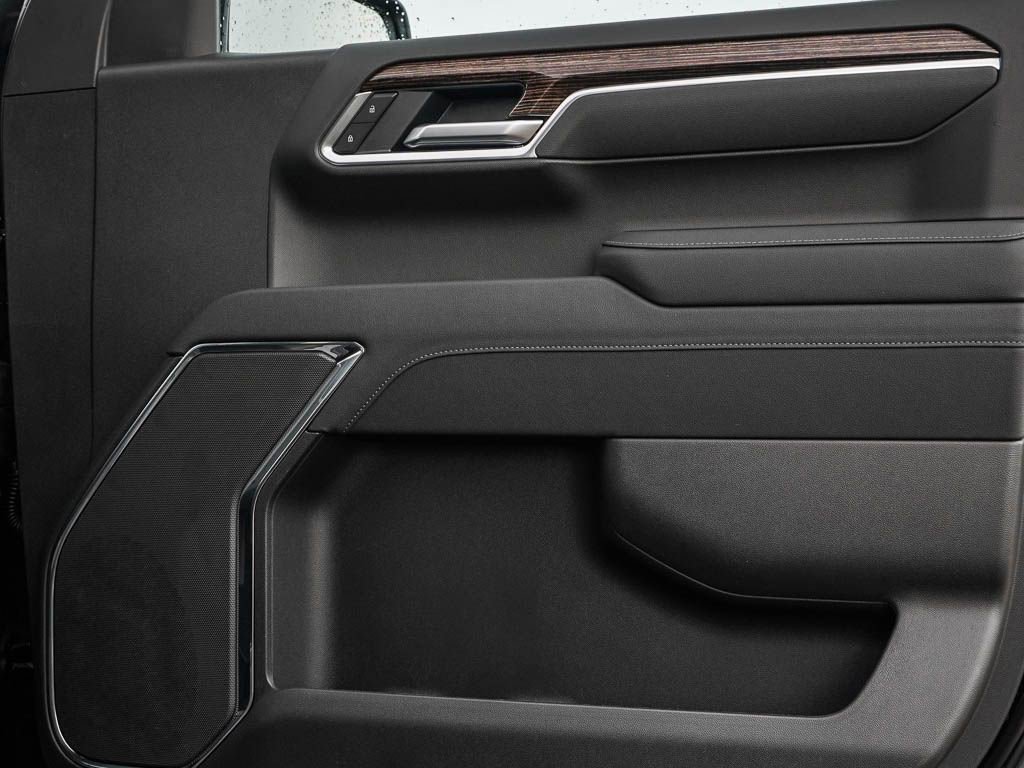 New 2026 GMC Sierra 1500 Elevation image 8