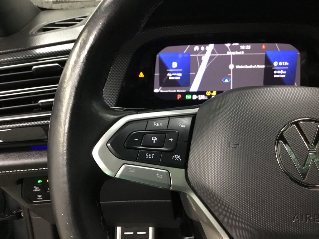 Used 2024 Volkswagen Atlas Cross Sport SEL R-Line AWD/4WD image 15