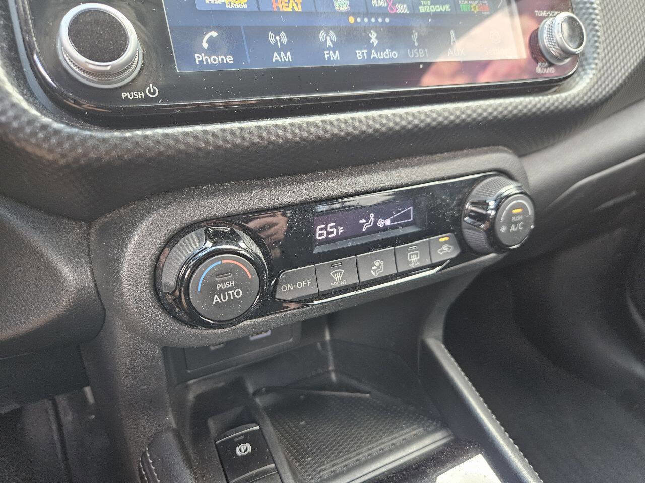 Used 2022 Nissan Kicks SV FWD image 21