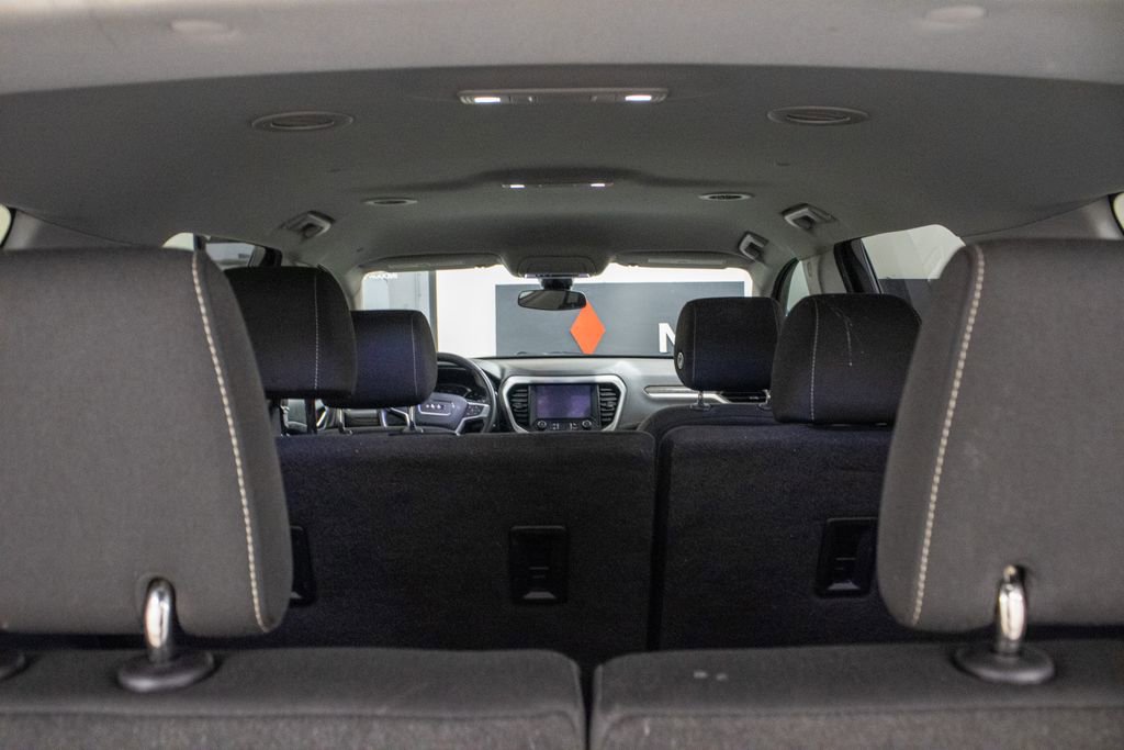 Used 2023 GMC Acadia SLE image 20