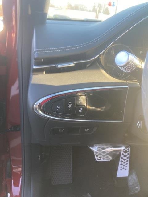 Used 2025 Genesis GV70 3.5T Sport w/ Sport Advanced Package image 12