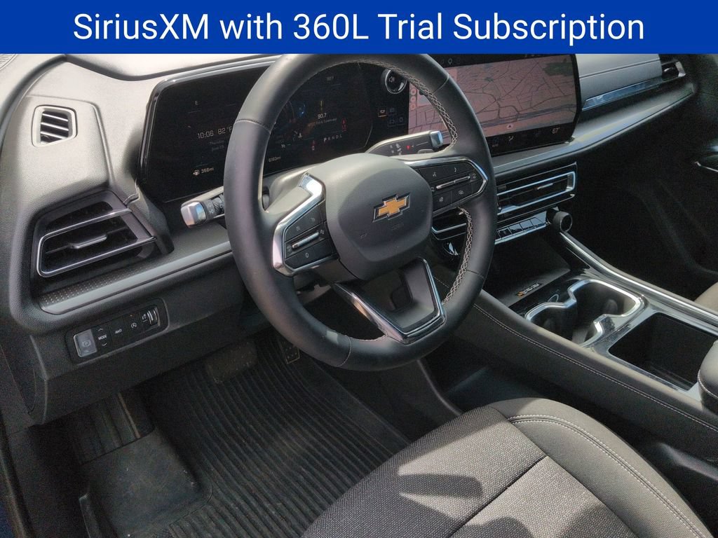 Used 2026 Chevrolet Traverse LT w/ LPO, Floor Liner Package AWD/4WD image 10