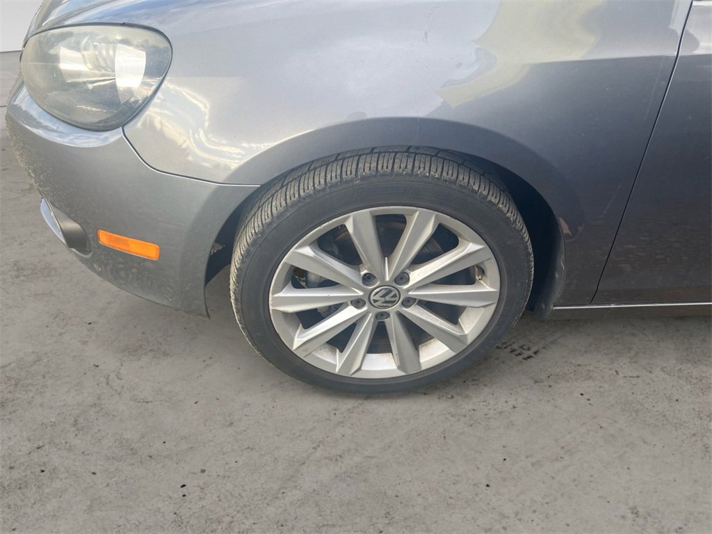 Used 2012 Volkswagen Golf TDI image 9