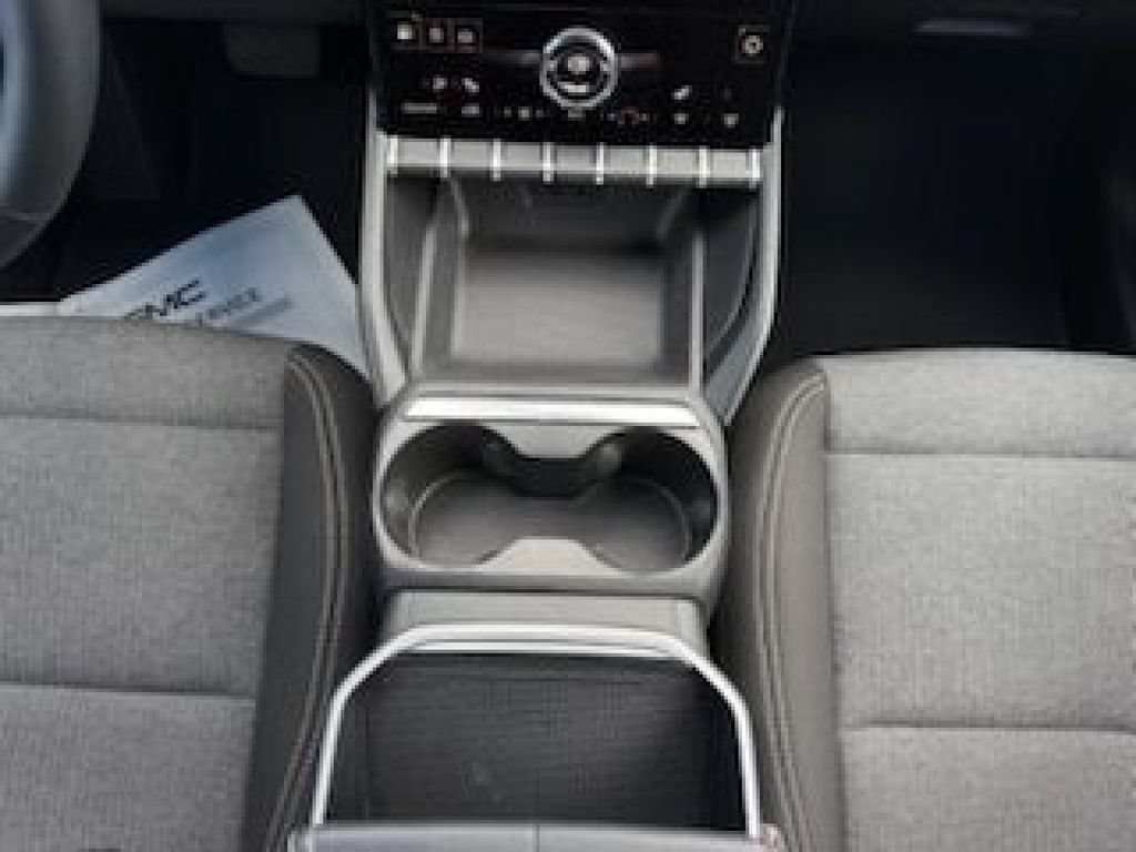 Used 2026 GMC Terrain Elevation FWD image 31