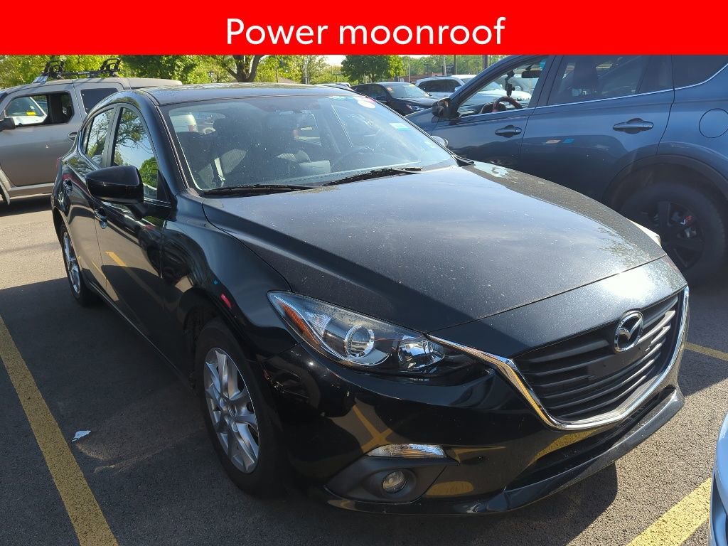 Used 2016 MAZDA MAZDA3 i Touring w/ Popular Equipment Package FWD image 3