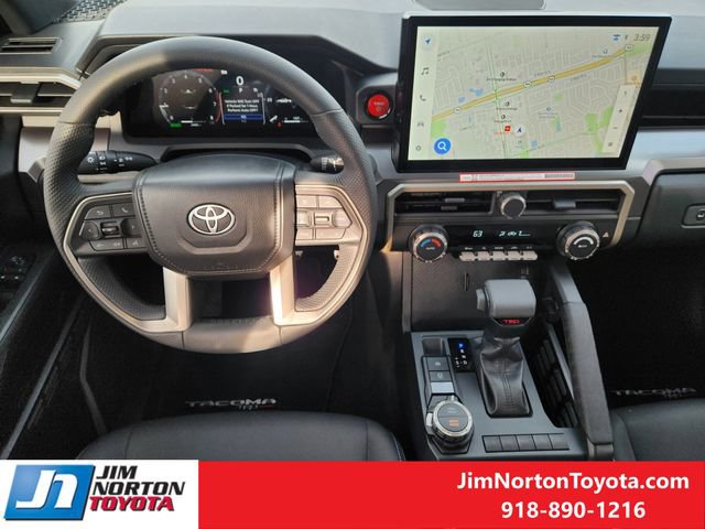 Used 2025 Toyota Tacoma TRD Sport image 29