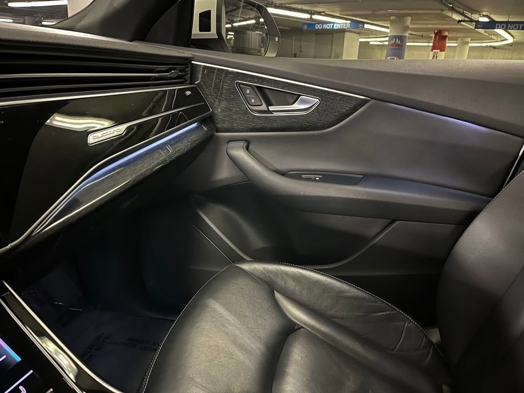 Used 2019 Audi Q8 Premium w/ Convenience Package image 28