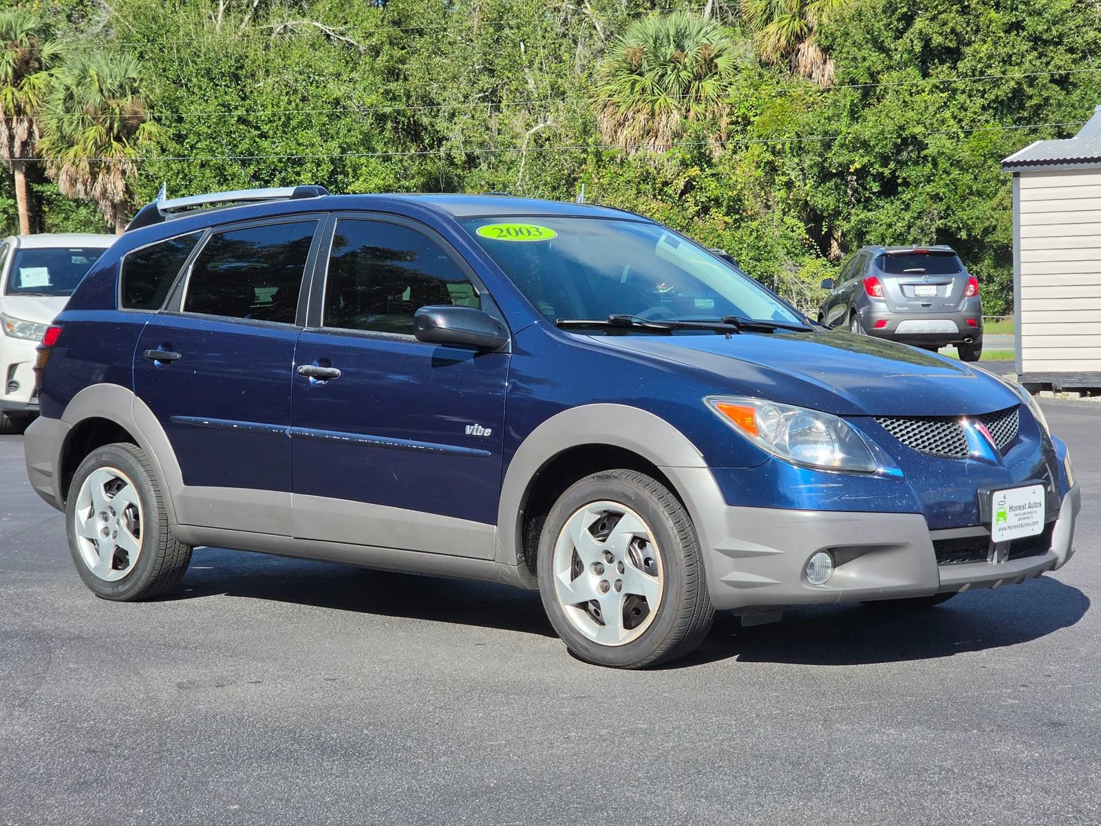 Used 2003 Pontiac Vibe AWD w/ Power Group Value Package image 3