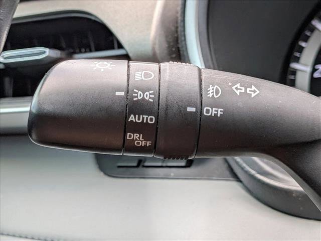 Used 2020 Toyota Highlander XLE image 9